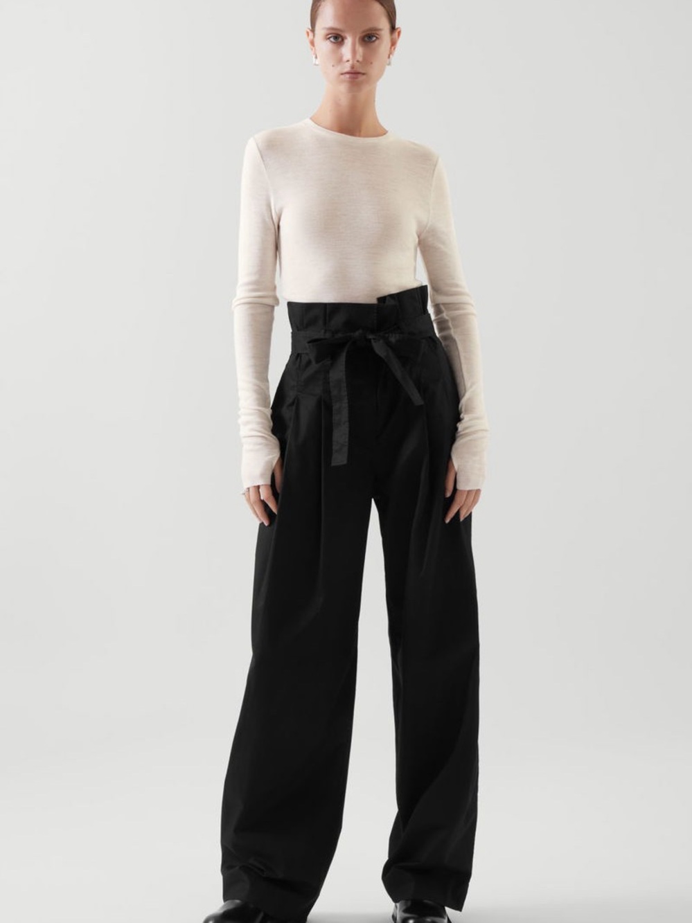 COS Black High-Waist Paperbag Wide-Leg Pants with belt size 6 / small
